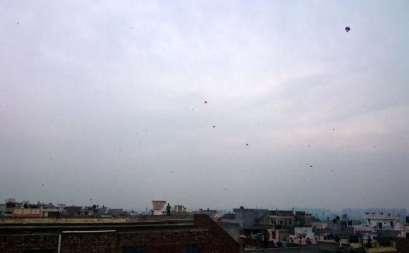 Kites Flying in Sky at