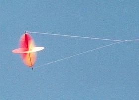 Spinning UFO kite